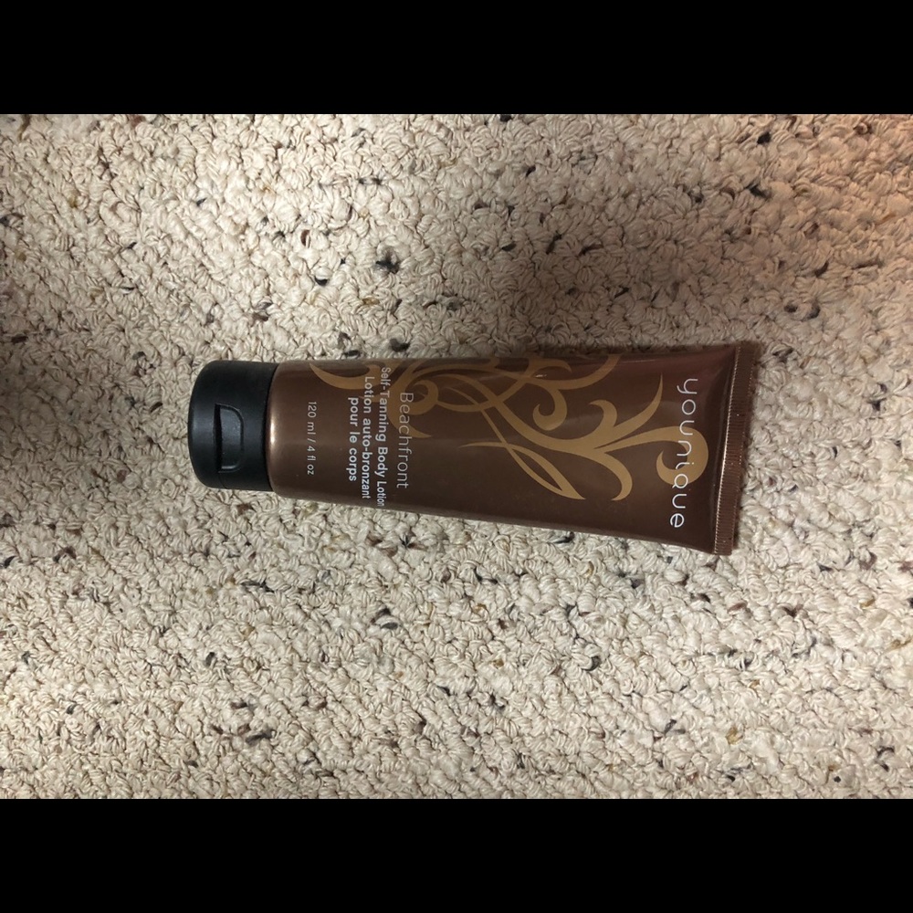 Younique self tanner